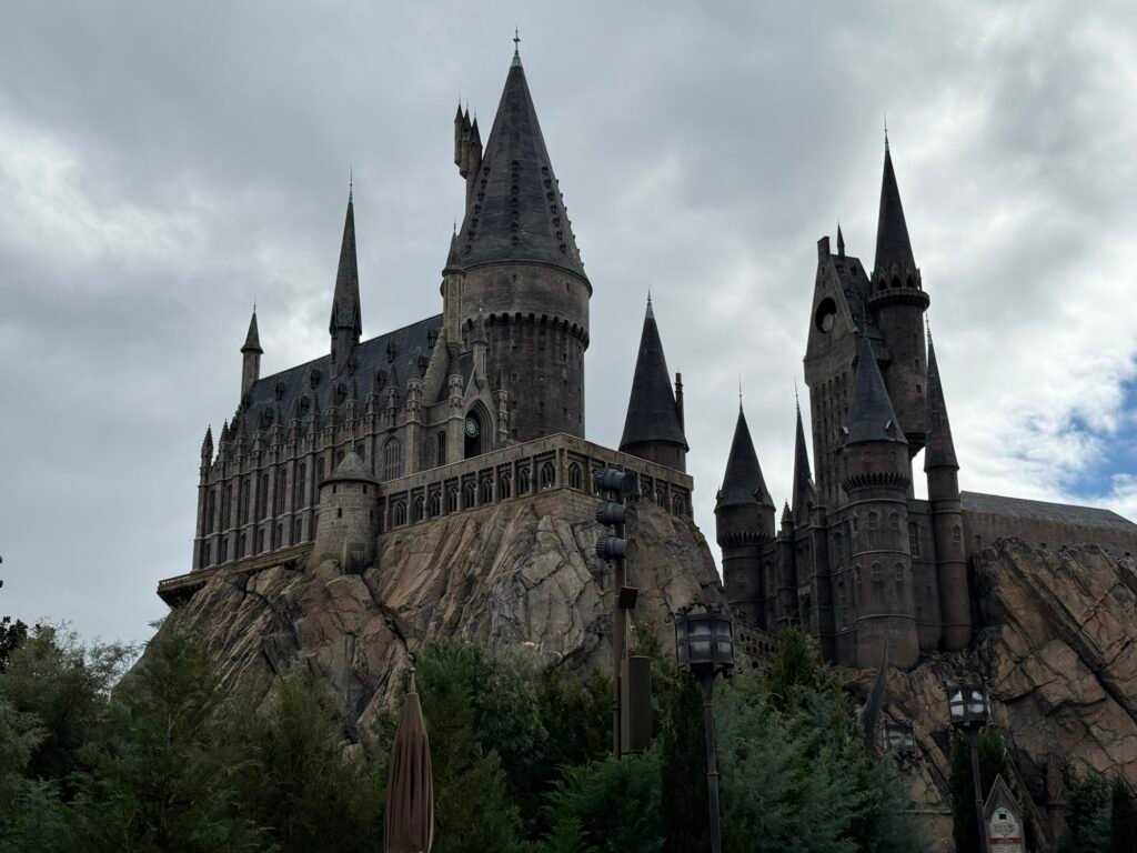 Photo of the Hogwarts Castle in Islands of Adventure from RideRover