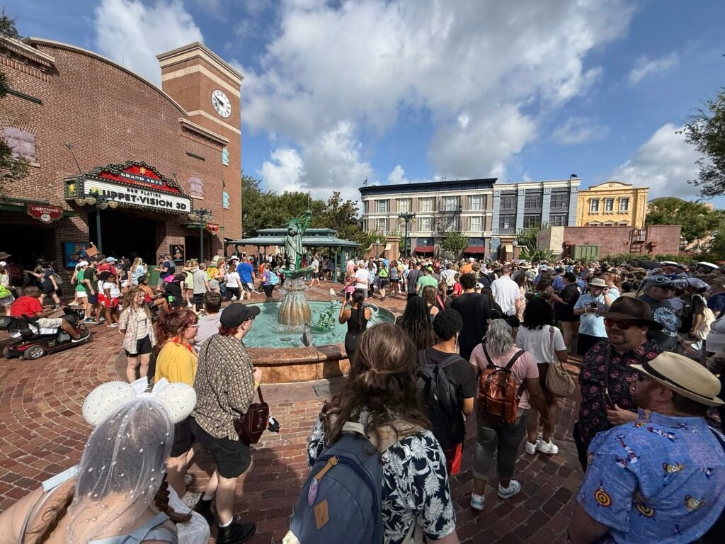 A crowd outside of Muppet*Vision 3D at 9:40 a.m. on closing day at Hollywood Studios